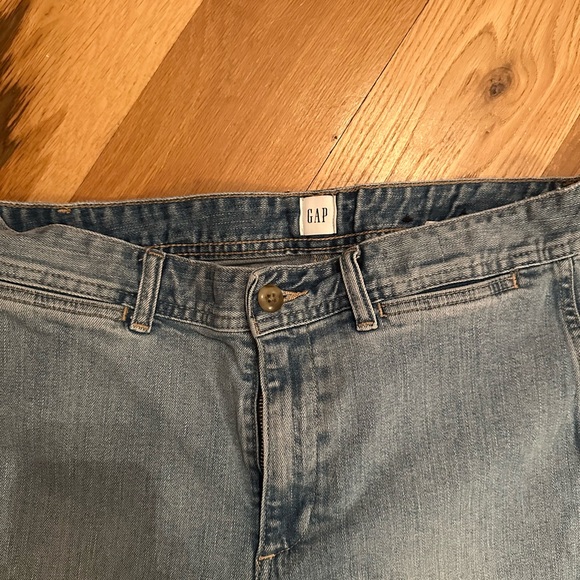 LAST DAY Gap High Rise Wide Leg Crop Jeans - Picture 3 of 5